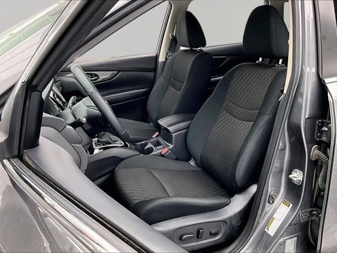 Used 2020 Nissan Rogue SV w/ Premium Package AWD/4WD image 25