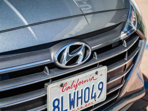 Used 2019 Hyundai Elantra SE w/ Cargo Package image 11