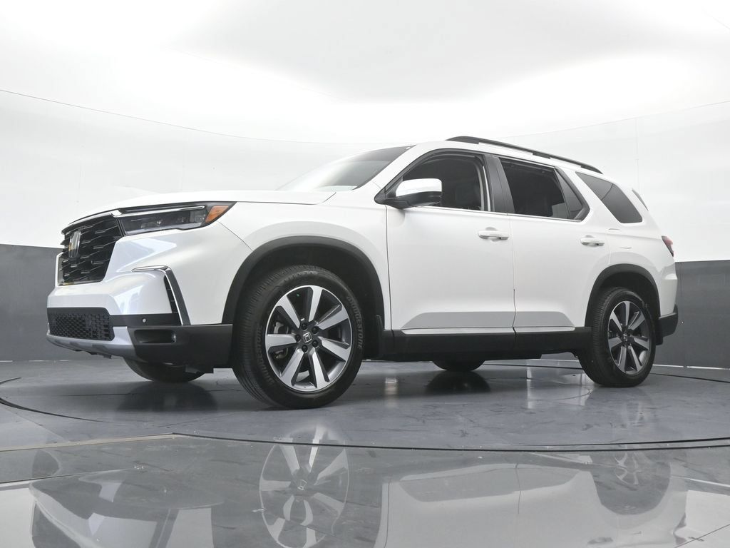 Used 2025 Honda Pilot Touring image 62
