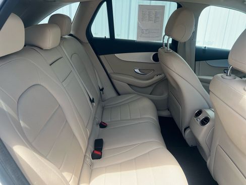Certified 2022 Mercedes-Benz GLC 300 image 23