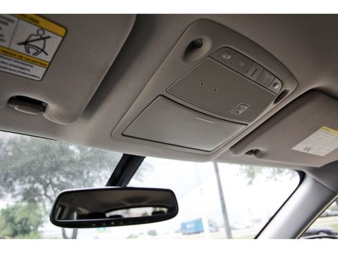 Used 2020 Nissan Pathfinder SL FWD image 23