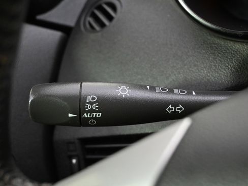 Used 2008 Saturn Sky w/ Premium Trim Package image 28