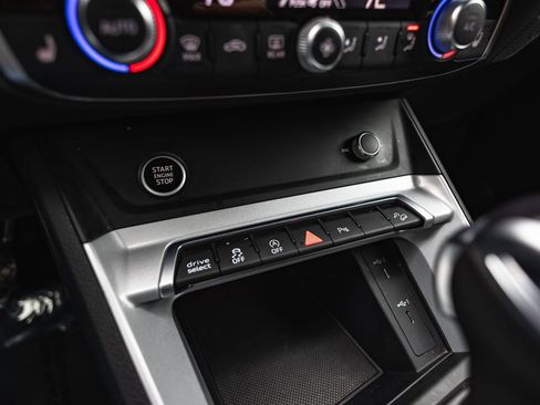 Used 2023 Audi Q3 2.0T Premium image 18