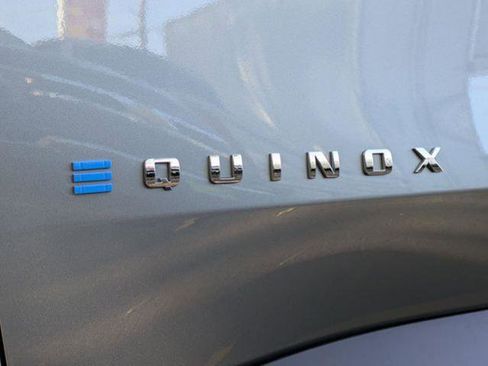 New 2026 Chevrolet Equinox EV LT image 30