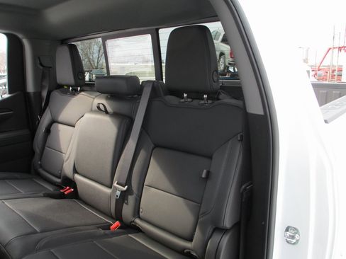 New 2026 GMC Sierra 1500 SLT w/ SLT Convenience Package image 15