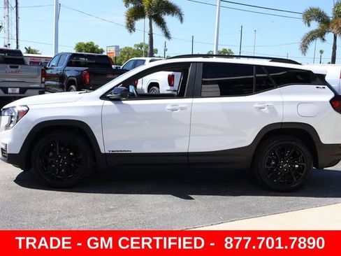Certified 2024 GMC Terrain SLE w/ Elevation Edition FWD image 5
