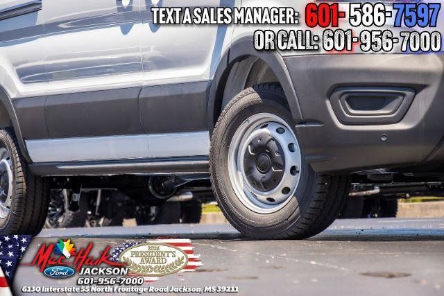 New 2026 Ford Transit 250 Low Roof RWD image 18