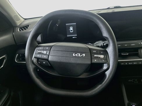 Used 2025 Kia K4 FWD image 18
