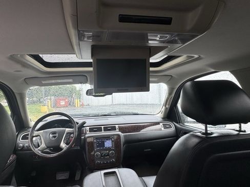 Used 2011 GMC Sierra 2500 Denali w/ Suspension Package, Off-Road image 30