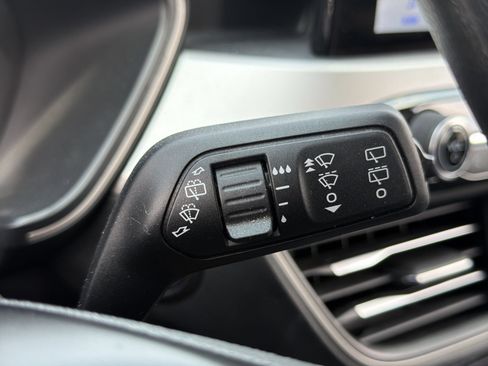 Used 2022 Ford Escape SE AWD/4WD image 26