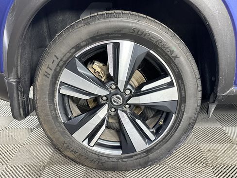 Used 2021 Nissan Rogue SL w/ Premium Package FWD image 32