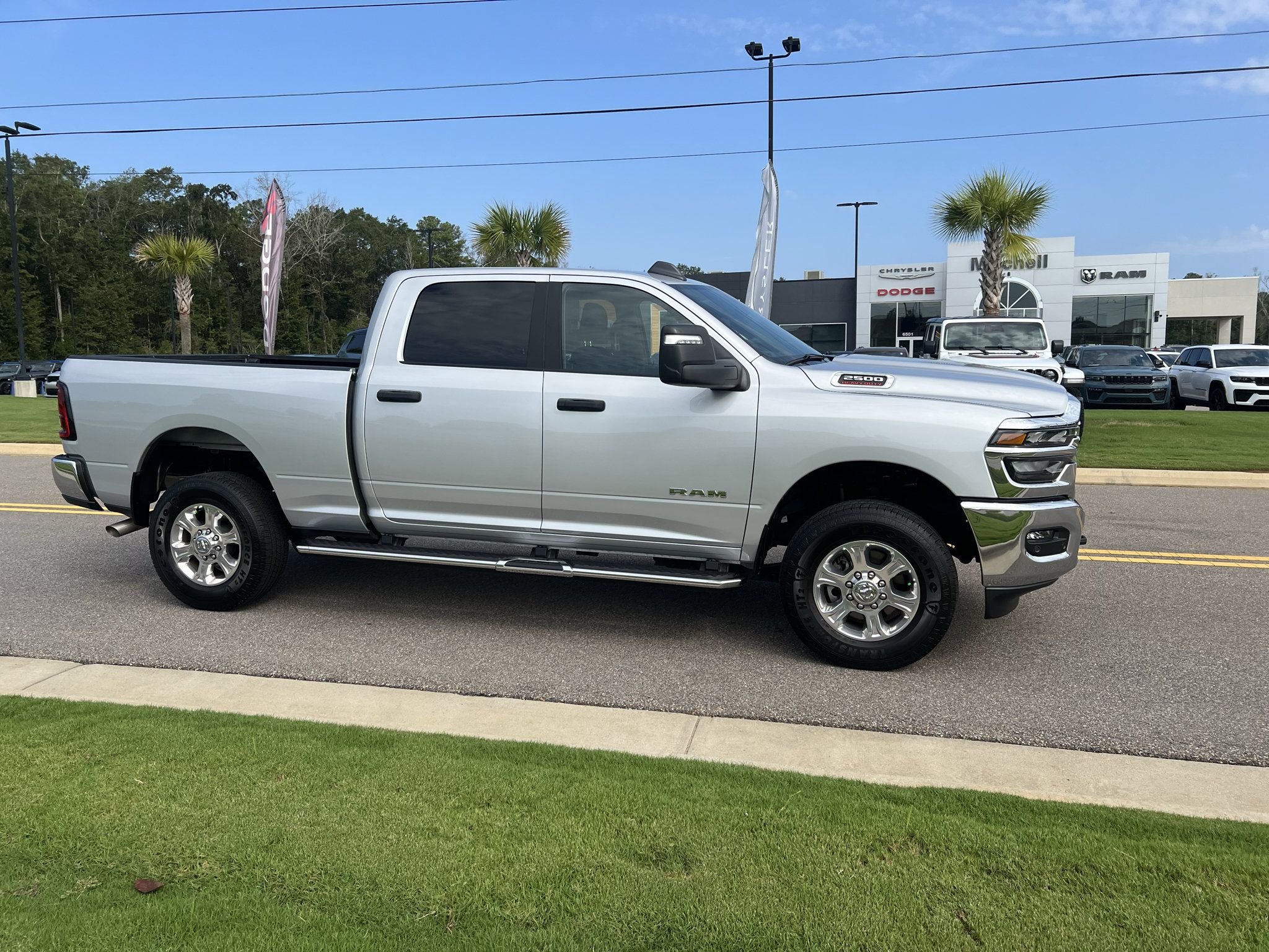 Certified 2026 RAM 2500 Big Horn AWD/4WD image 2