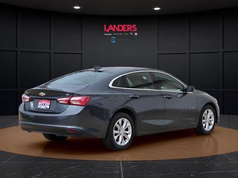 Used 2020 Chevrolet Malibu LT FWD image 4