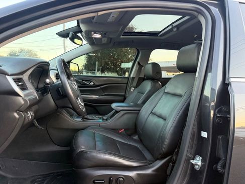 Used 2017 GMC Acadia SLT image 10