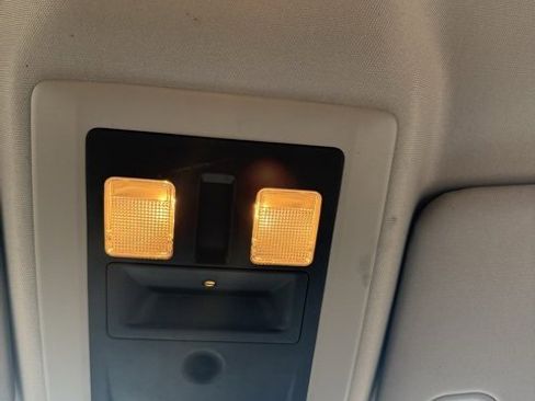 Used 2015 RAM 2500 Tradesman w/ Chrome Appearance Group image 18