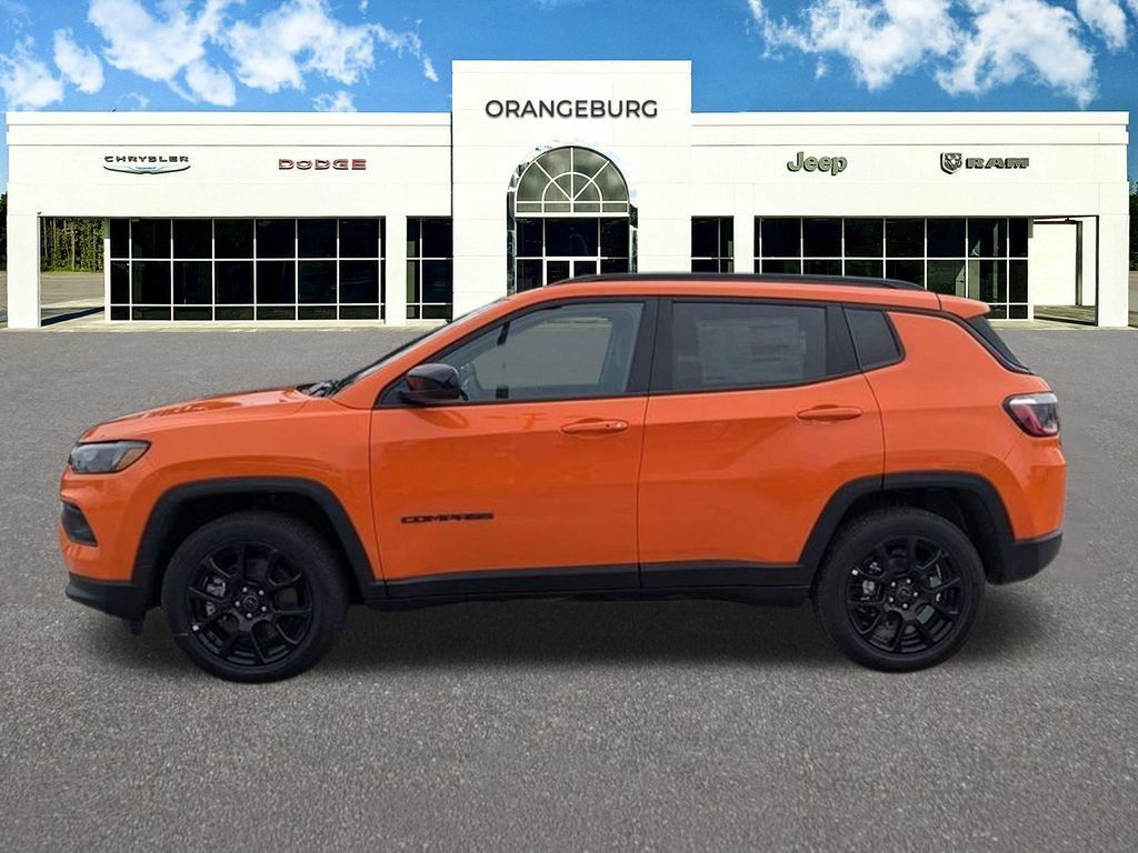 New 2026 Jeep Compass Latitude AWD/4WD image 5