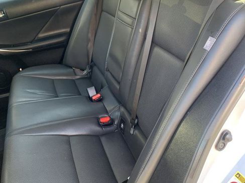 Used 2014 Lexus IS 250 w/ Premium Package RWD image 8