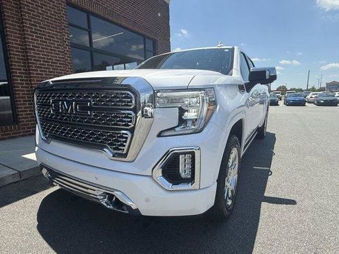 Used 2019 GMC Sierra 1500 Denali w/ Denali Ultimate Package AWD/4WD image 11