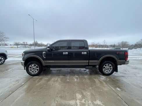 Used 2022 Ford F350 Lariat w/ Lariat Ultimate Package image 2