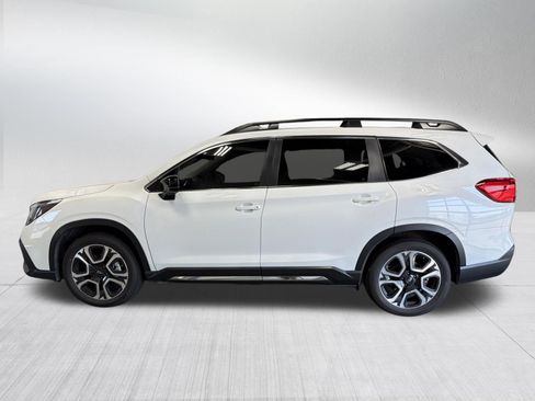 Used 2024 Subaru Ascent Limited AWD/4WD image 4