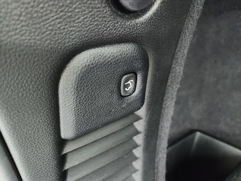 Used 2024 Dodge Durango GT image 33