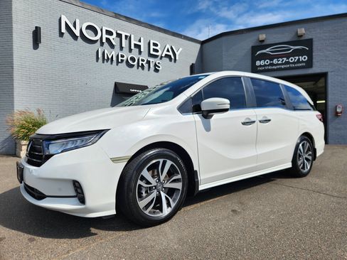 Used 2024 Honda Odyssey Touring image 1
