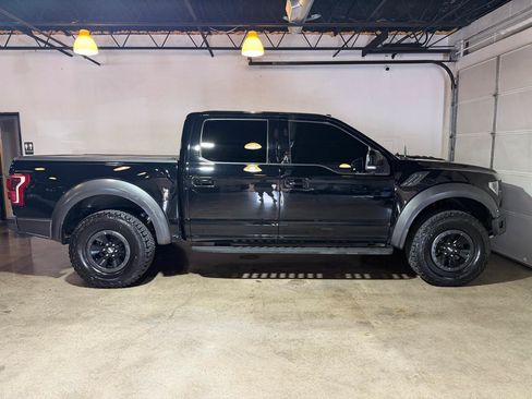 Used 2018 Ford F150 Raptor w/ Equipment Group 802A Luxury AWD/4WD image 5