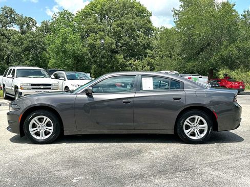 Used 2020 Dodge Charger SXT w/ Leather Interior Group RWD image 12