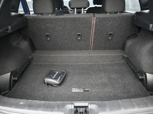 Used 2022 Nissan Rogue Sport S image 23