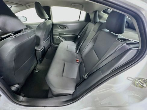Used 2024 Toyota Prius LE FWD image 28
