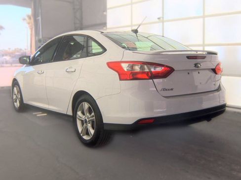 Used 2014 Ford Focus SE FWD image 6
