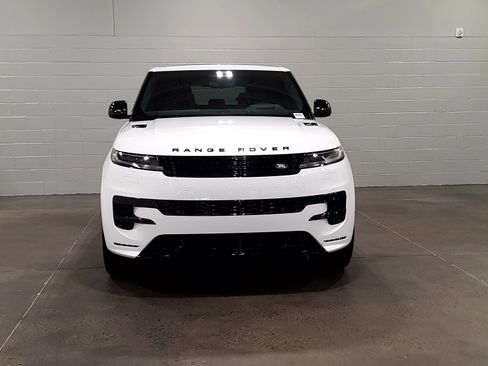 New 2026 Land Rover Range Rover Sport Dynamic SE image 9
