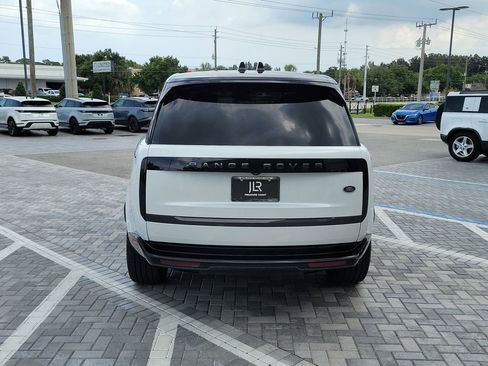 Certified 2023 Land Rover Range Rover Long Wheelbase SE AWD/4WD image 4