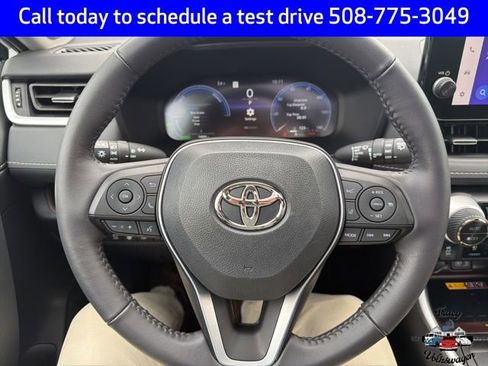 Used 2023 Toyota RAV4 Limited image 9
