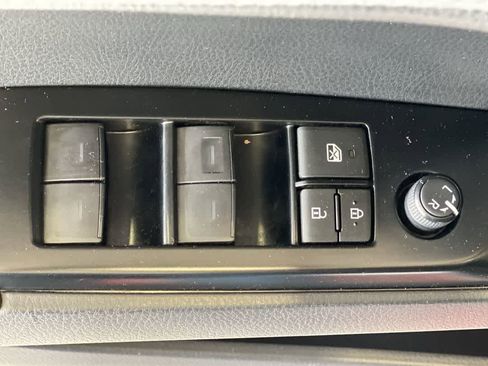 Certified 2025 Toyota Camry SE AWD/4WD image 16
