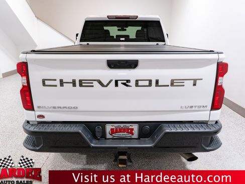 Used 2020 Chevrolet Silverado 2500 Custom w/ Custom Value Package AWD/4WD image 4