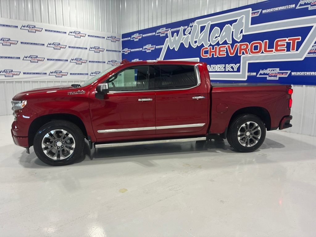 Used 2023 Chevrolet Silverado 1500 High Country w/ Technology Package AWD/4WD image 3