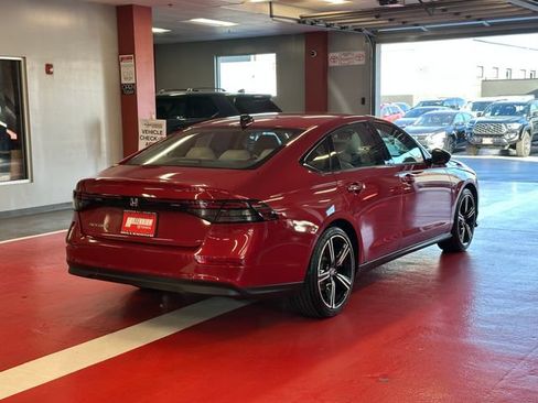 Used 2026 Honda Accord SE image 4