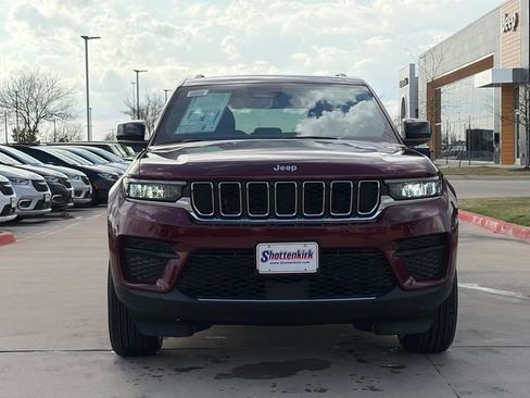 New 2026 Jeep Grand Cherokee Laredo X RWD image 2