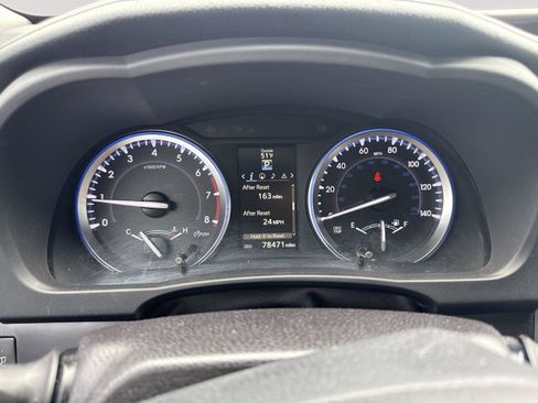 Used 2016 Toyota Highlander Limited image 2