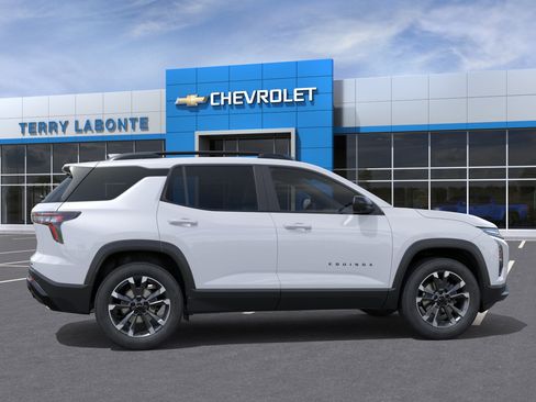 New 2026 Chevrolet Equinox RS FWD image 7