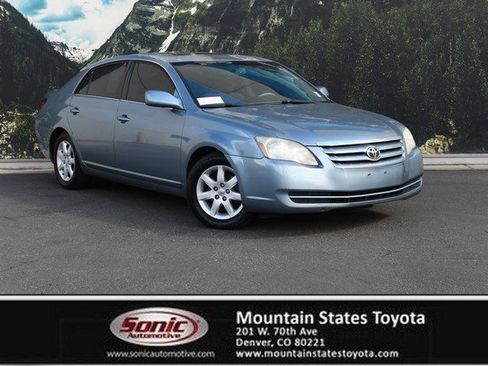 Used 2005 Toyota Avalon XL image 1