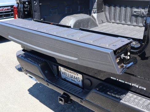 New 2026 GMC Sierra 1500 Denali image 9