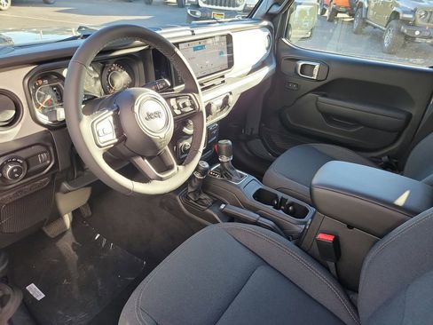 New 2026 Jeep Gladiator Sport image 3