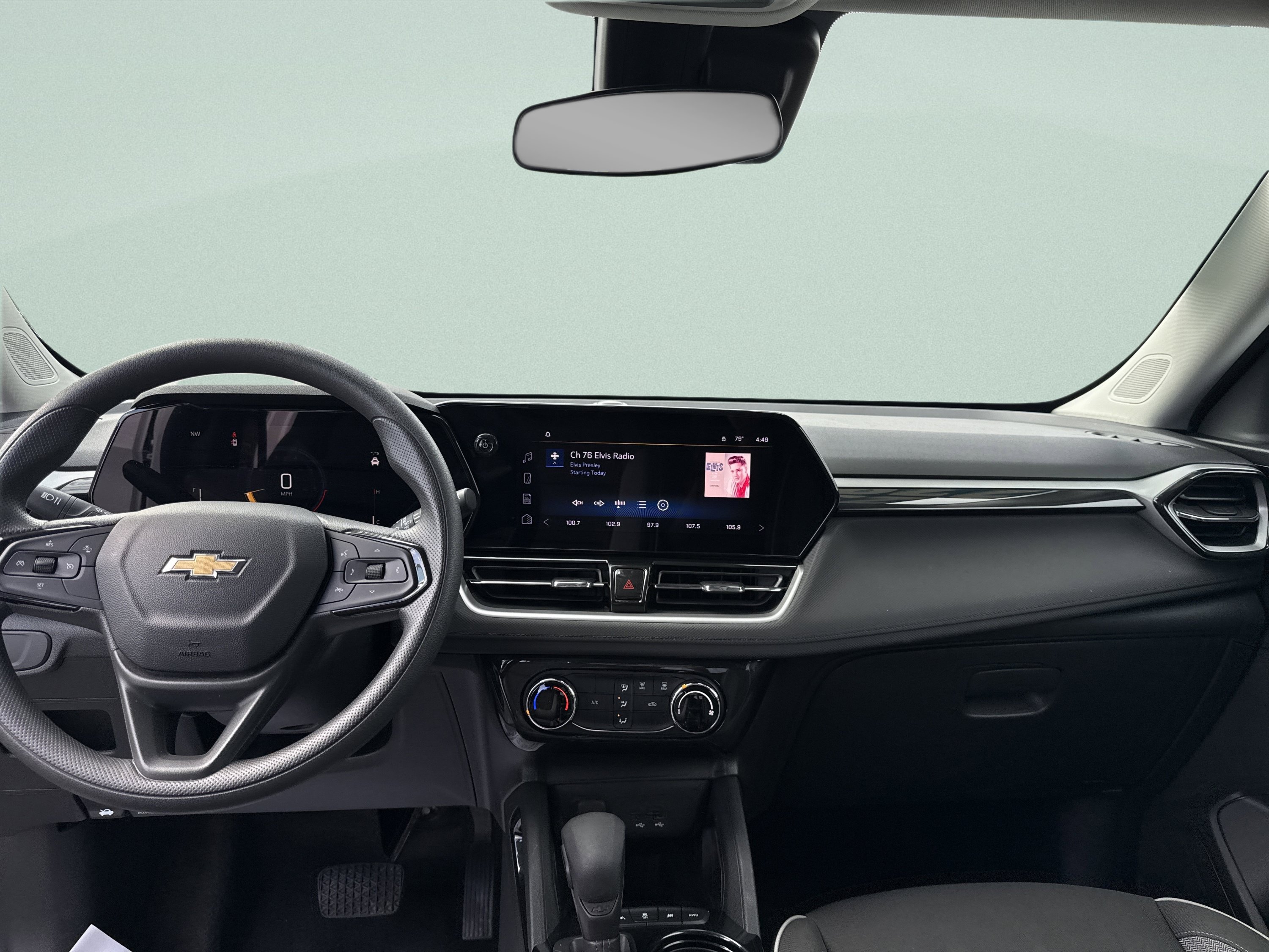 Used 2025 Chevrolet TrailBlazer LT AWD/4WD image 28