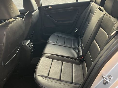 Used 2013 Volkswagen Jetta TDI FWD image 7