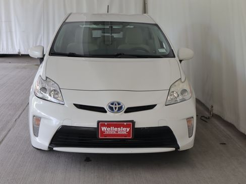 Used 2012 Toyota Prius Two FWD image 3
