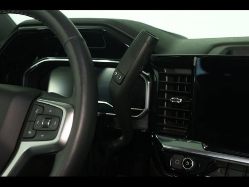Used 2022 Chevrolet Silverado 1500 LT image 30