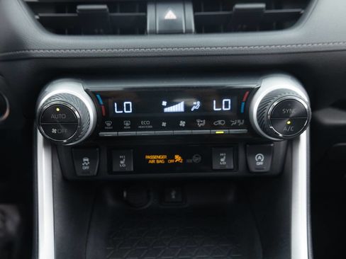 Used 2020 Toyota RAV4 XLE w/ Convenience Package AWD/4WD image 36