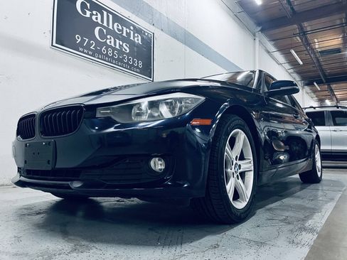 Used 2015 BMW 320i Sedan RWD image 4